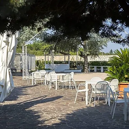 Corallo Country & Hotel 3*